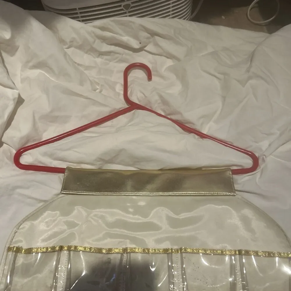 Unbranded this jewelry